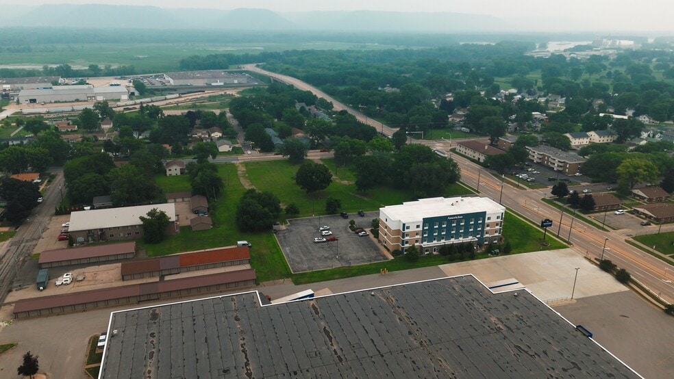 1845 W 5th St, Winona, MN for sale - Building Photo - Image 3 of 6