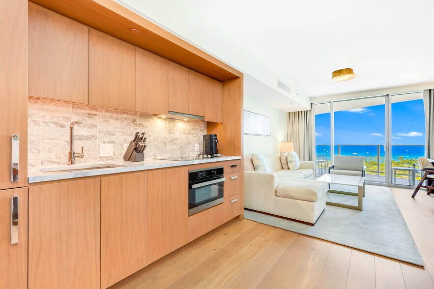 2139 Kuhio Ave, Honolulu, HI à vendre - Photo du bâtiment - Image 2 de 7