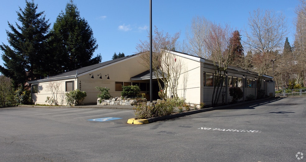 18321 NE 98th Ave, Bothell, WA for lease - Primary Photo - Image 1 of 9