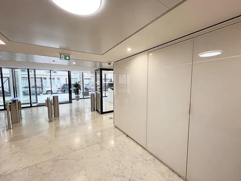 27-29 Rue Des Poissonniers, Neuilly-sur-Seine for lease - Lobby - Image 3 of 8