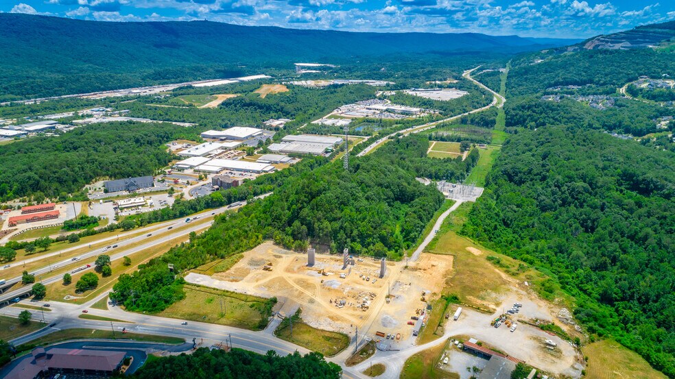 3800 Cummings Hwy, Chattanooga, TN à vendre - Photo du bâtiment - Image 2 de 14