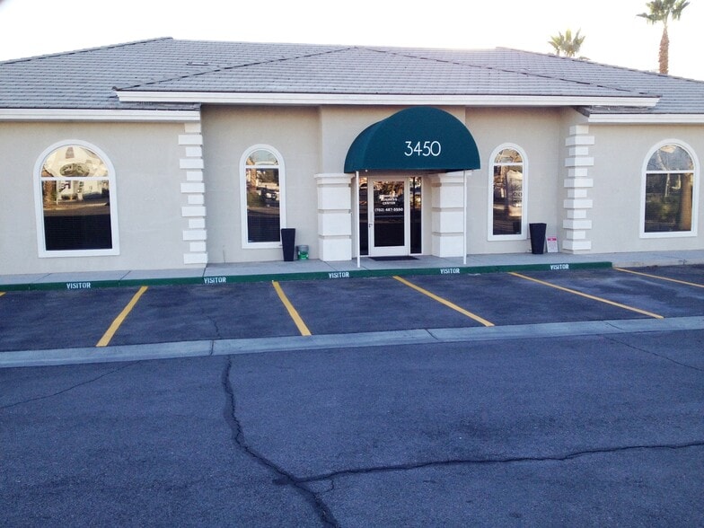 3450 E Russell Rd, Las Vegas, NV for lease - Building Photo - Image 1 of 12