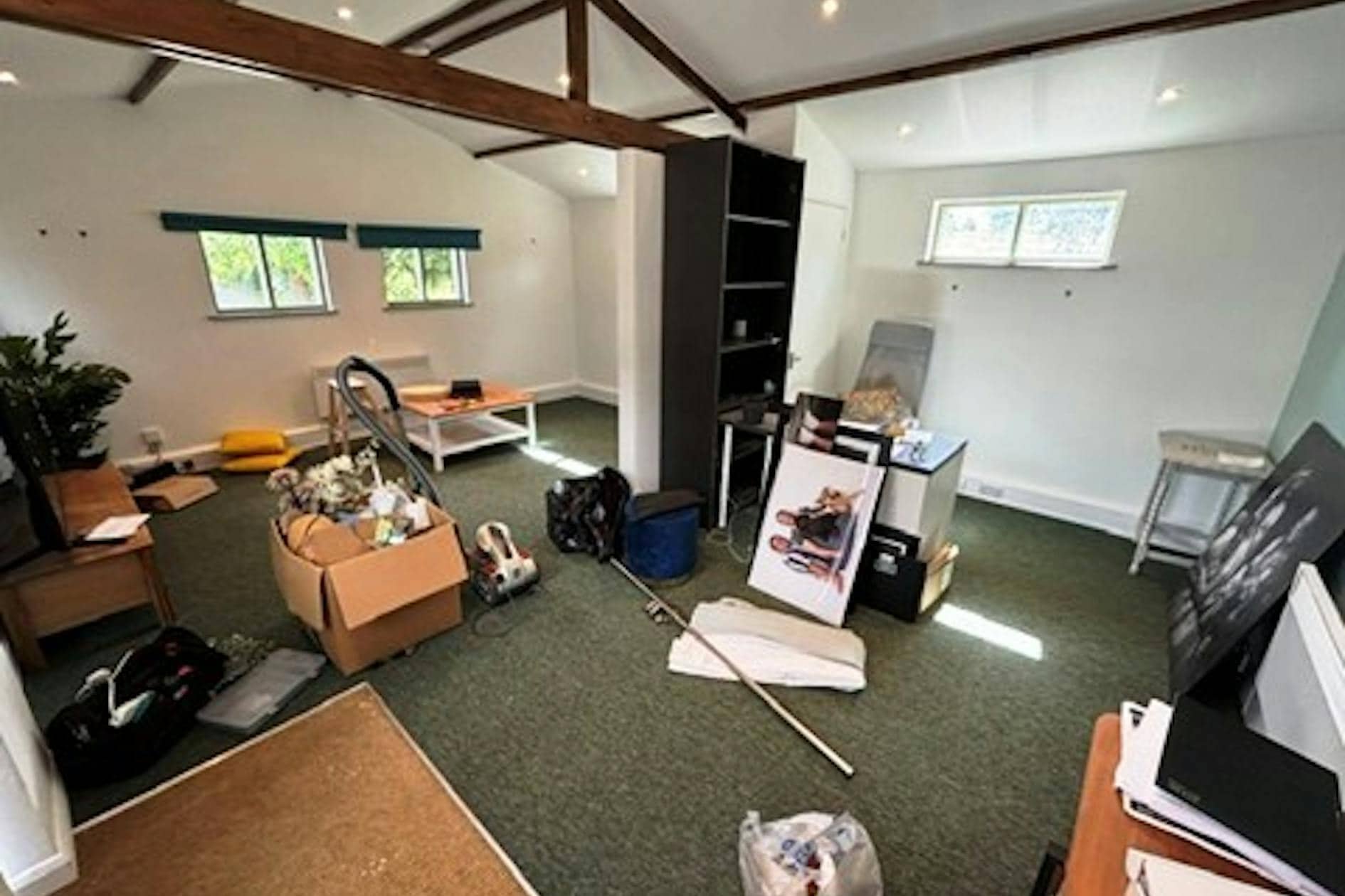 Willis Ln, Four Marks for lease Interior Photo- Image 1 of 3