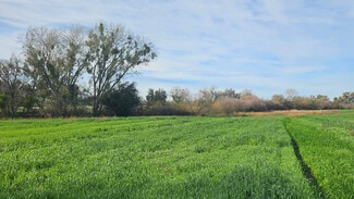 Plus de détails pour S. of SEC of S. Riverbend & E. Goodfellow Aves., Sanger, CA - Terrain à vendre