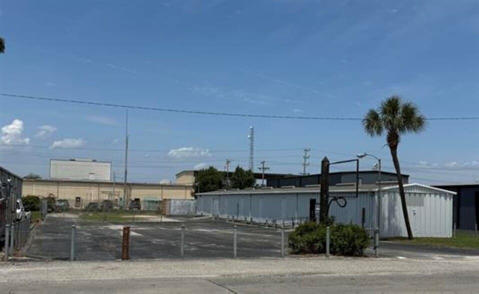 807 Seaboard St, Myrtle Beach, SC for lease - Building Photo - Image 2 of 14