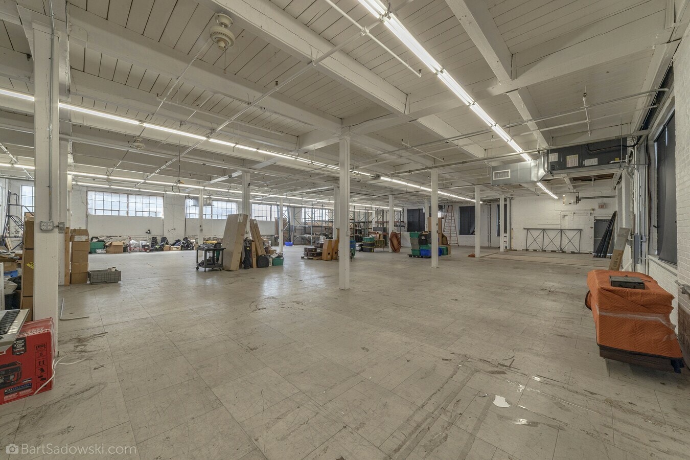 2 Aspen Pl, Passaic, NJ for lease Interior Photo- Image 1 of 8