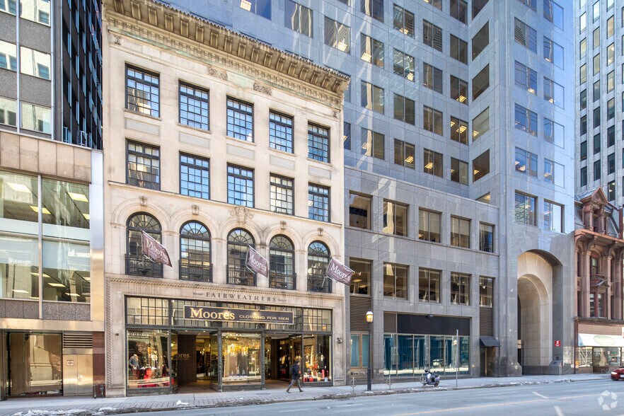 100 Yonge St, Toronto, ON à louer - Photo du bâtiment - Image 1 de 7