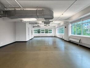55 Prospect St, Brooklyn, NY for lease Interior Photo- Image 1 of 6