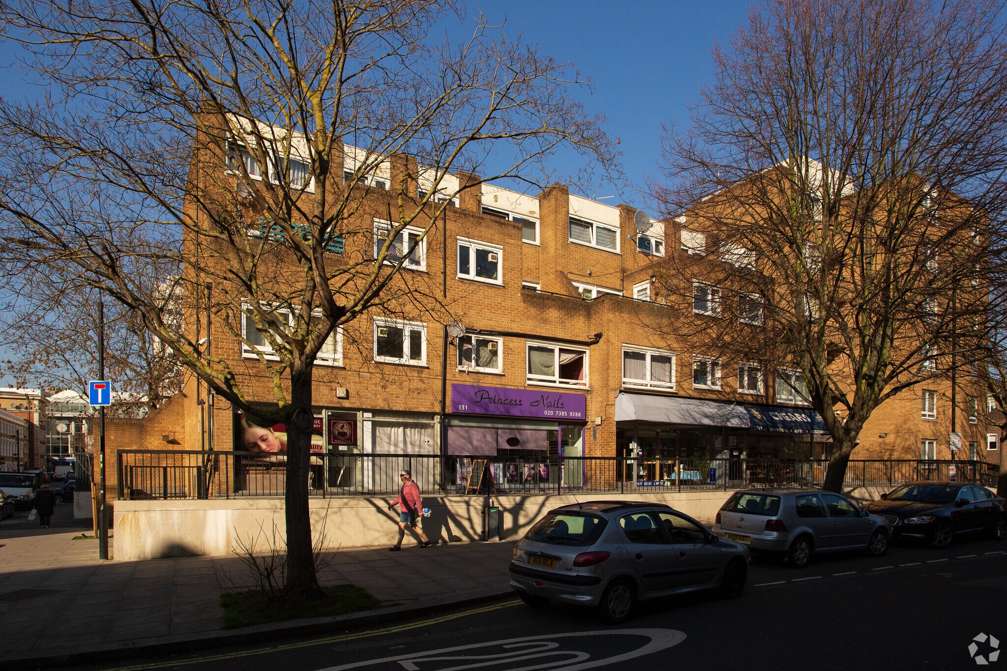 129-132 Walham Green Ct, Londres à louer Photo principale- Image 1 de 11