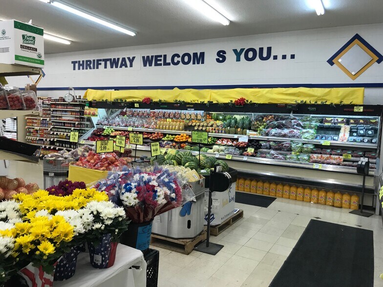 6 E Monroe St, Buckner, MO à vendre - Photo du bâtiment - Image 2 de 9