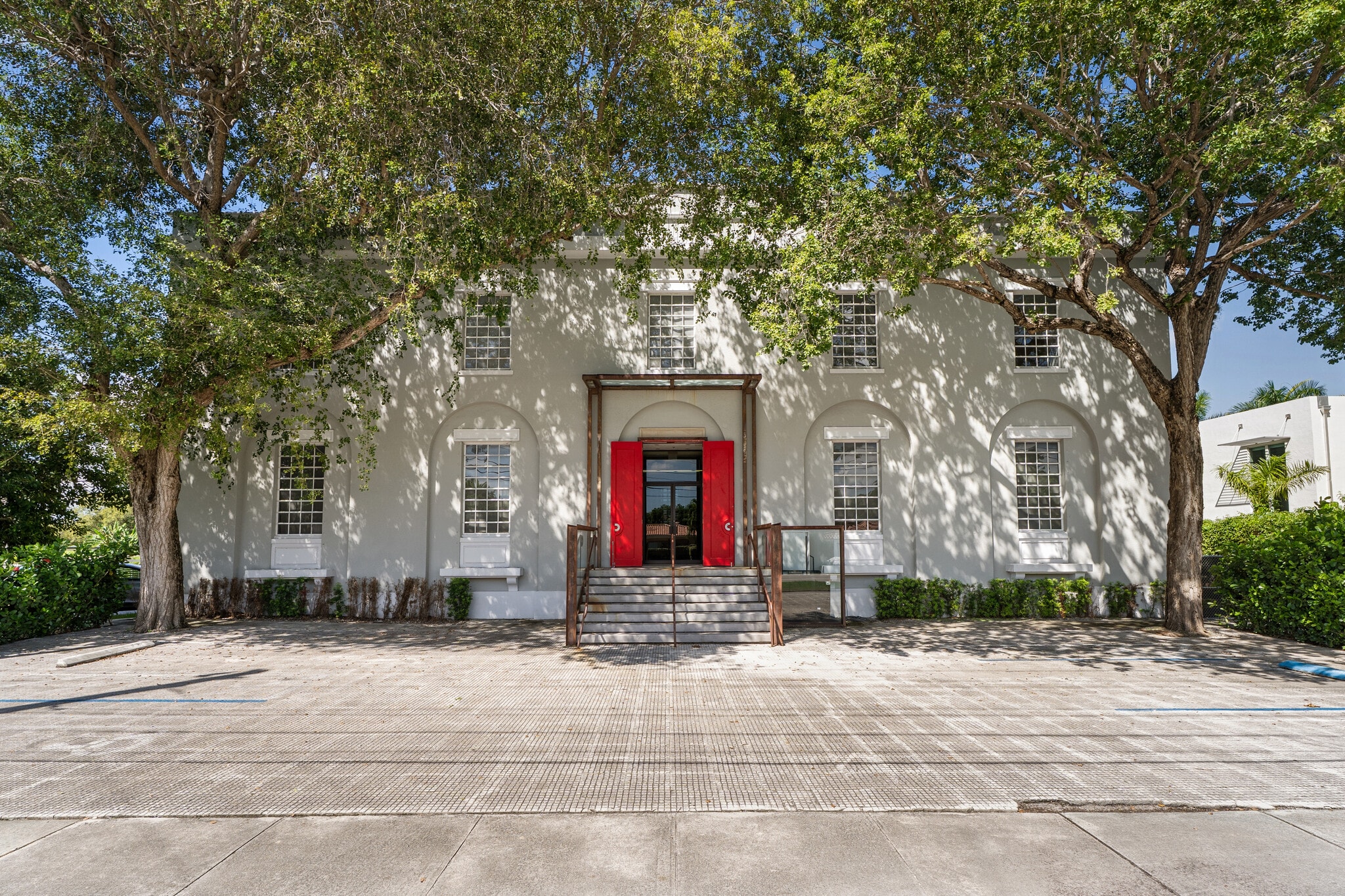 5960 SW 57th Ave, Miami, FL à vendre Photo du bâtiment- Image 1 de 25