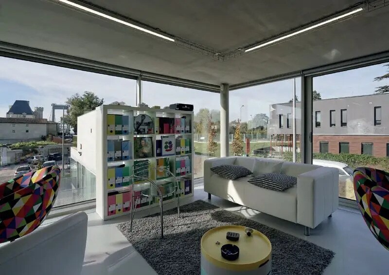 Bureau dans Lormont à louer - Photo du bâtiment - Image 2 de 11