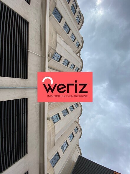 Office in Marseille for lease - Building Photo - Image 2 of 29