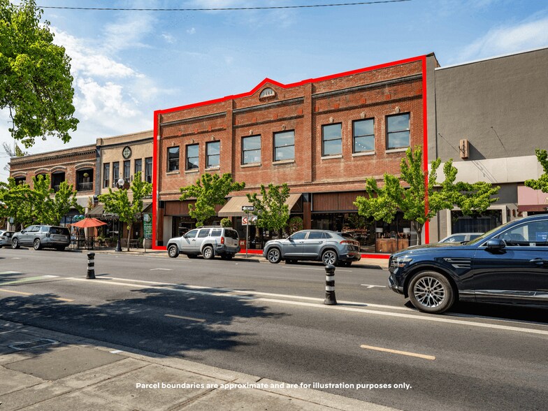 114 W Main St, Medford, OR à vendre - Photo du bâtiment - Image 1 de 50