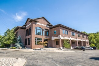 Plus de détails pour 1504 E Grand River Ave, East Lansing, MI - Bureau à louer