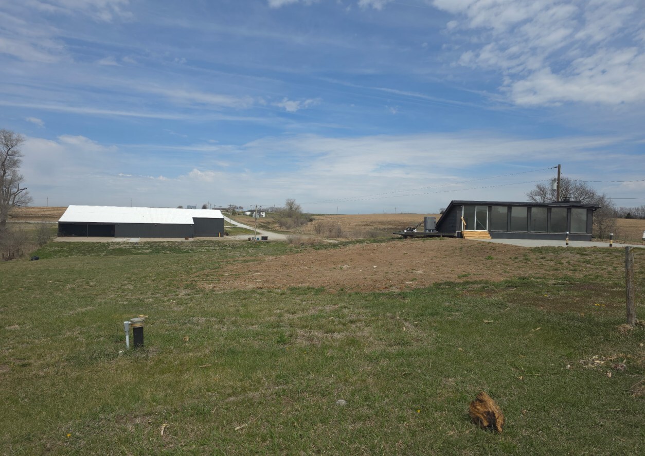 5205 W Roca Rd, Martell, NE for sale Primary Photo- Image 1 of 2