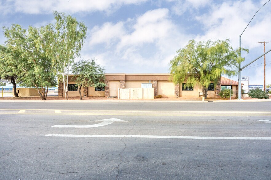 1295 E Florence Blvd, Casa Grande, AZ à louer - Photo du bâtiment - Image 3 de 9