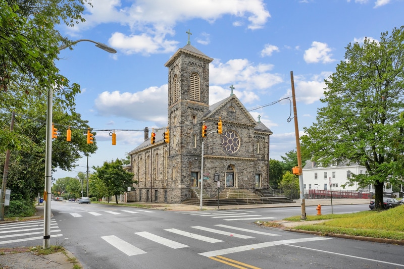 3300 Clifton Ave, Baltimore, MD for sale - Building Photo - Image 3 of 8
