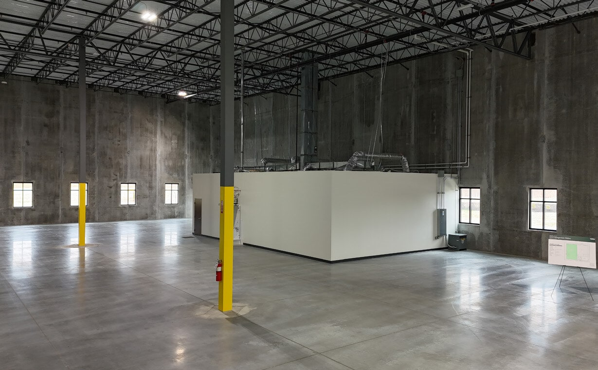 1245 Kingsview Dr, Lebanon, OH for lease Interior Photo- Image 1 of 5