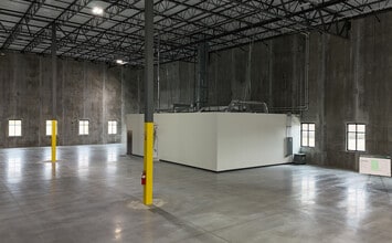 1245 Kingsview Dr, Lebanon, OH for lease Interior Photo- Image 1 of 5