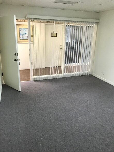 615 Las Tunas Dr, Arcadia, CA à louer - Photo intérieure - Image 2 de 7