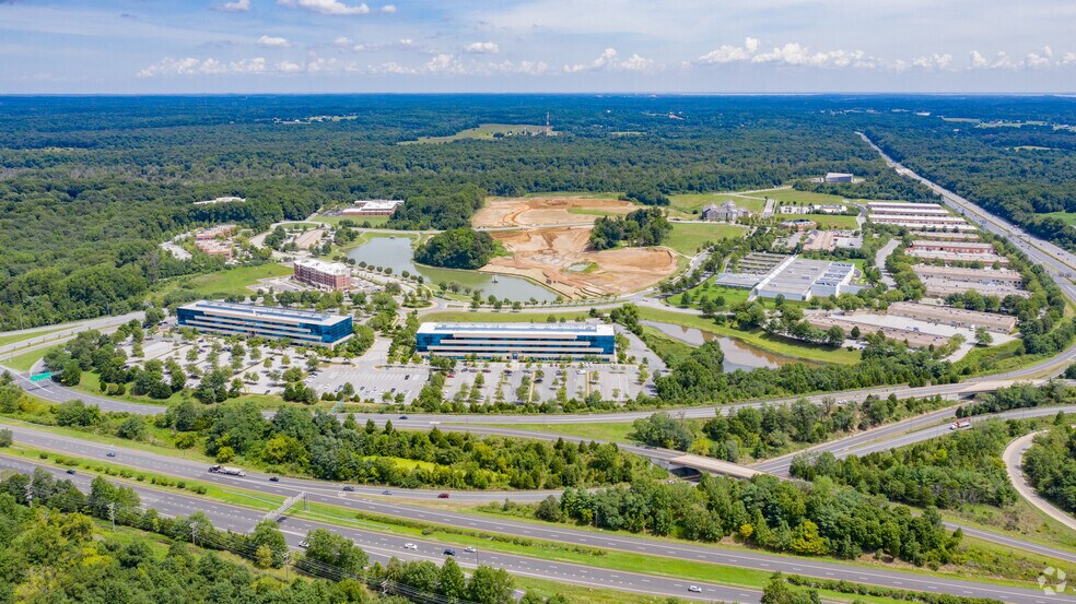 16901 Melford Blvd, Bowie, MD à louer - Photo du bâtiment - Image 1 de 33