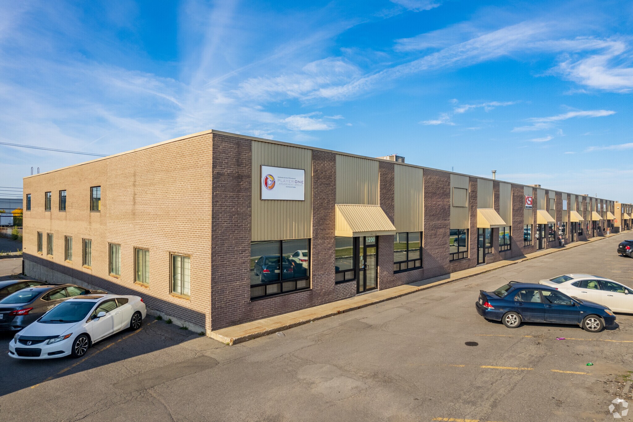 1200-1290 Rue Bégin, Montréal, QC for lease Primary Photo- Image 1 of 5