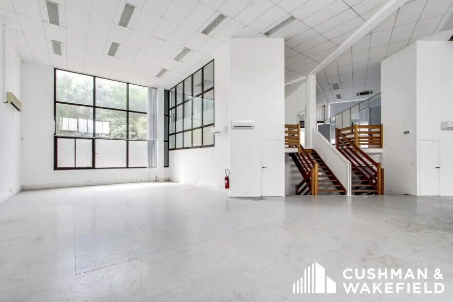 30 Avenue Du Chateau De Jouques, Gémenos à louer - Photo intérieure - Image 2 de 13