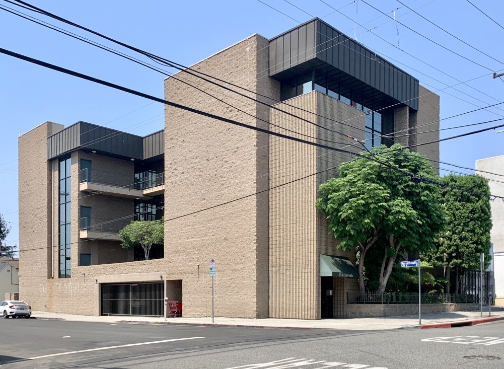 1545 Sawtelle Blvd, Los Angeles, CA à louer Photo du bâtiment- Image 1 de 3