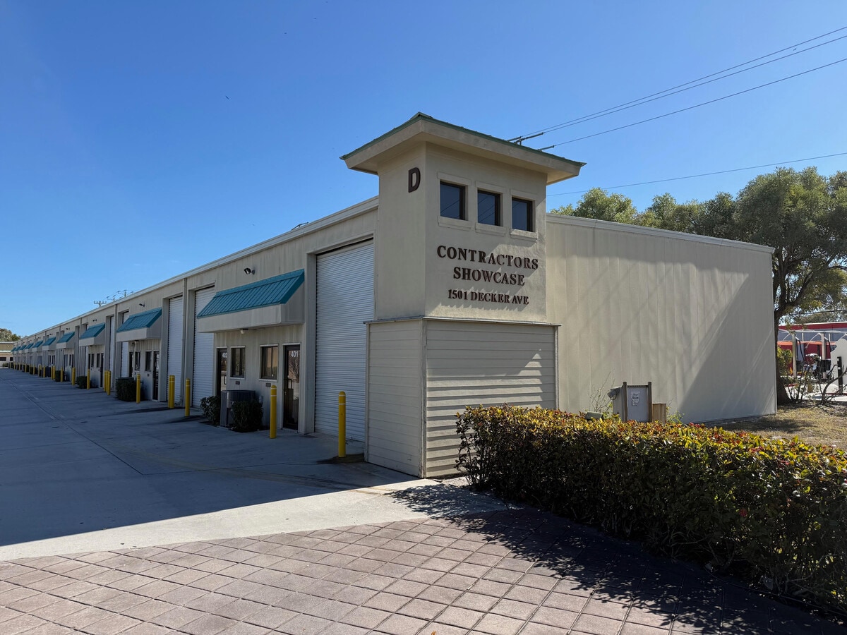 1501 SE Decker Ave, Stuart, FL 34994 - Unité D-412 -  - Photo intérieure - Image 1 of 6