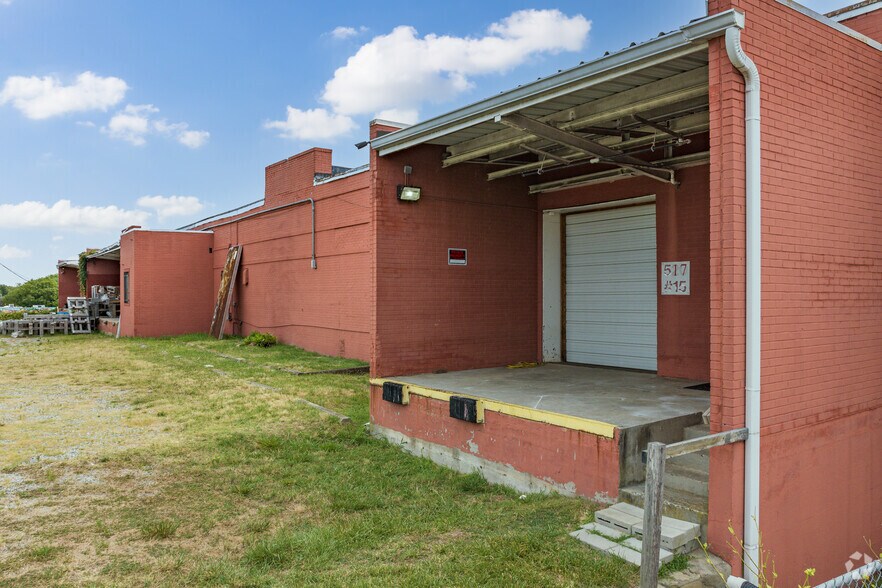 517 Medley St, Greensboro, NC à louer - Photo du bâtiment - Image 3 de 10