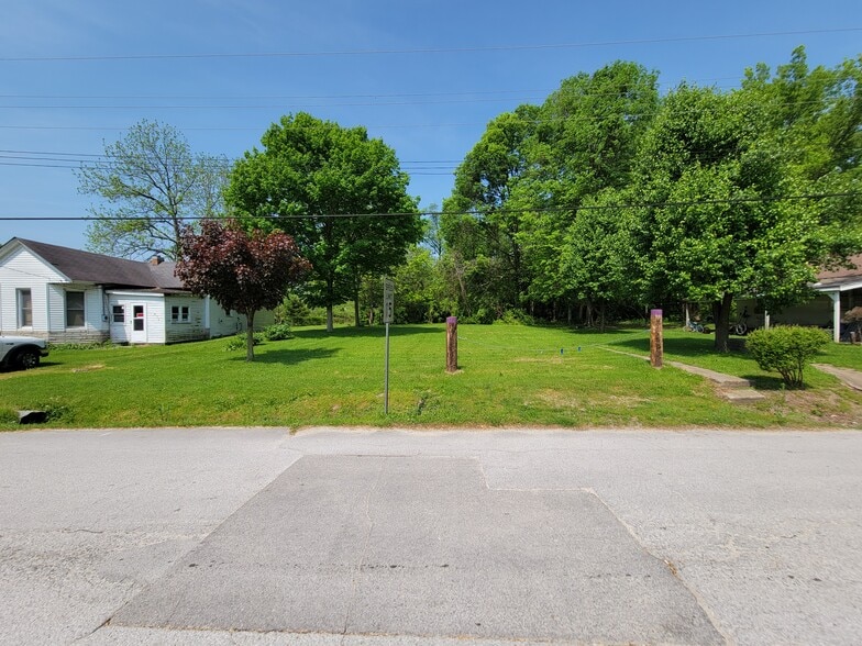 409 South D St., Louisiana, MO for sale - Building Photo - Image 3 of 4