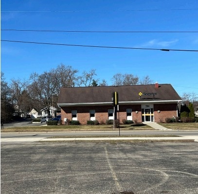 704 S Brown St, Jackson, MI for sale - Primary Photo - Image 1 of 8