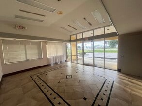 2901 Us-301, Ellenton, FL for lease Interior Photo- Image 1 of 19