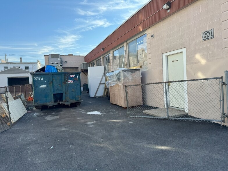 61 McKinley Ave, Bridgeport, CT for sale - Building Photo - Image 2 of 7