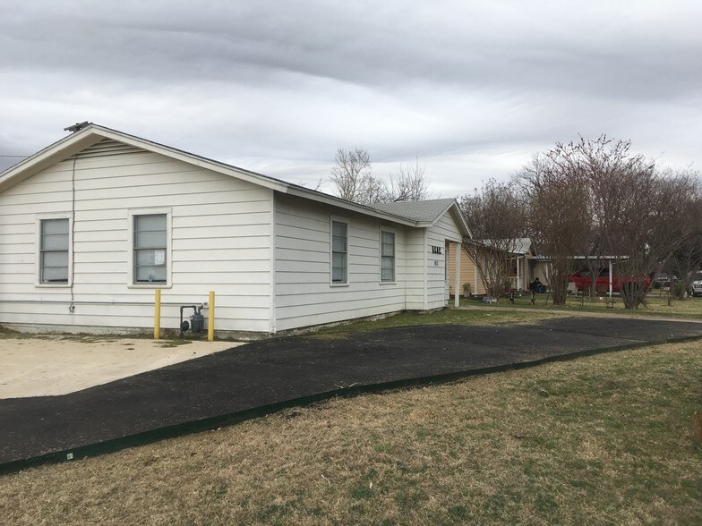 1913 Hemlock Dr, Haltom City, TX à vendre - Photo du bâtiment - Image 3 de 11