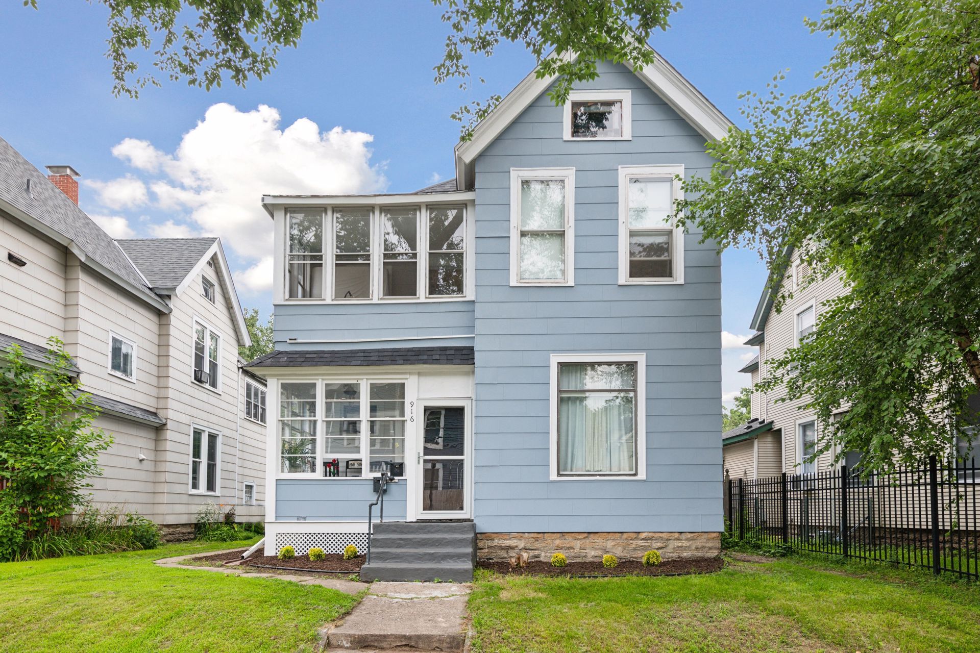 916 W 26th St, Minneapolis, MN for sale Primary Photo- Image 1 of 1