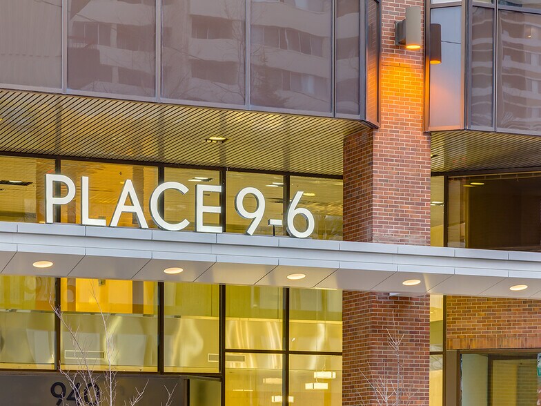 940-950 6th Ave SW, Calgary, AB à louer - Photo du bâtiment - Image 2 de 16