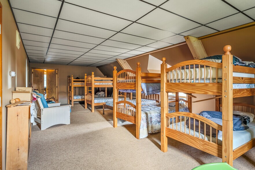 228 Huntington Creek Rd, Sweet Valley, PA à vendre - Photo du bâtiment - Image 3 de 66