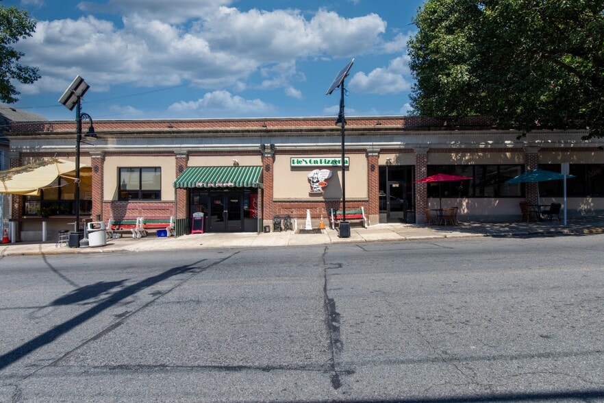 102 Pine St, Catasauqua, PA for sale - Building Photo - Image 1 of 18