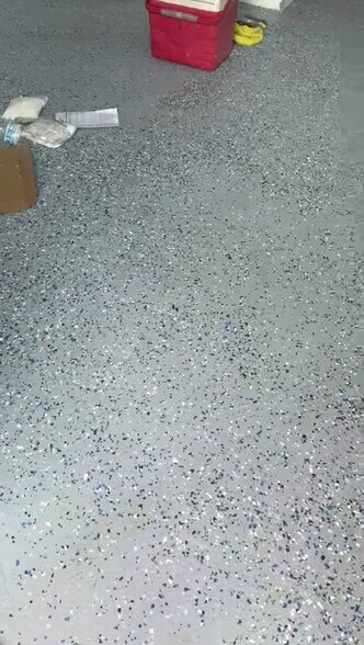 6134 Airline Dr, Houston, TX à louer - Vidéo sur l’inscription commerciale - Image 3 de 23