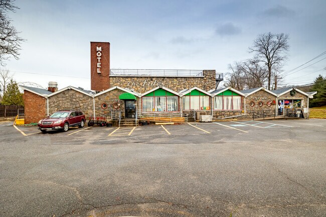 More details for 2 Bayville Ave, Locust Valley, NY - Retail for Lease