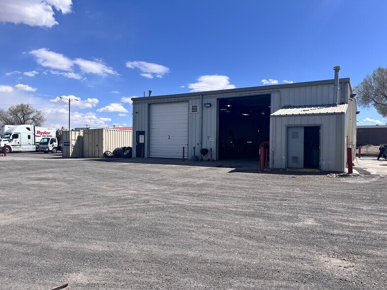 1049 S Santa Fe Ave, Pueblo, CO à vendre - Photo du bâtiment - Image 3 de 9