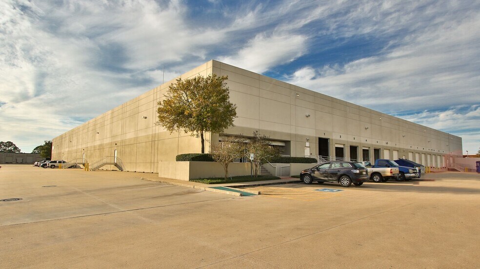 10333 Papalote St, Houston, TX à louer - Photo du bâtiment - Image 1 de 7