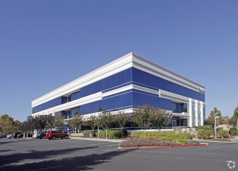 1198 E Arques Ave, Sunnyvale, CA for lease - Building Photo - Image 2 of 3