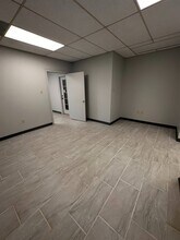 3711-3721 Lamar Ave, Memphis, TN for lease Interior Photo- Image 2 of 11