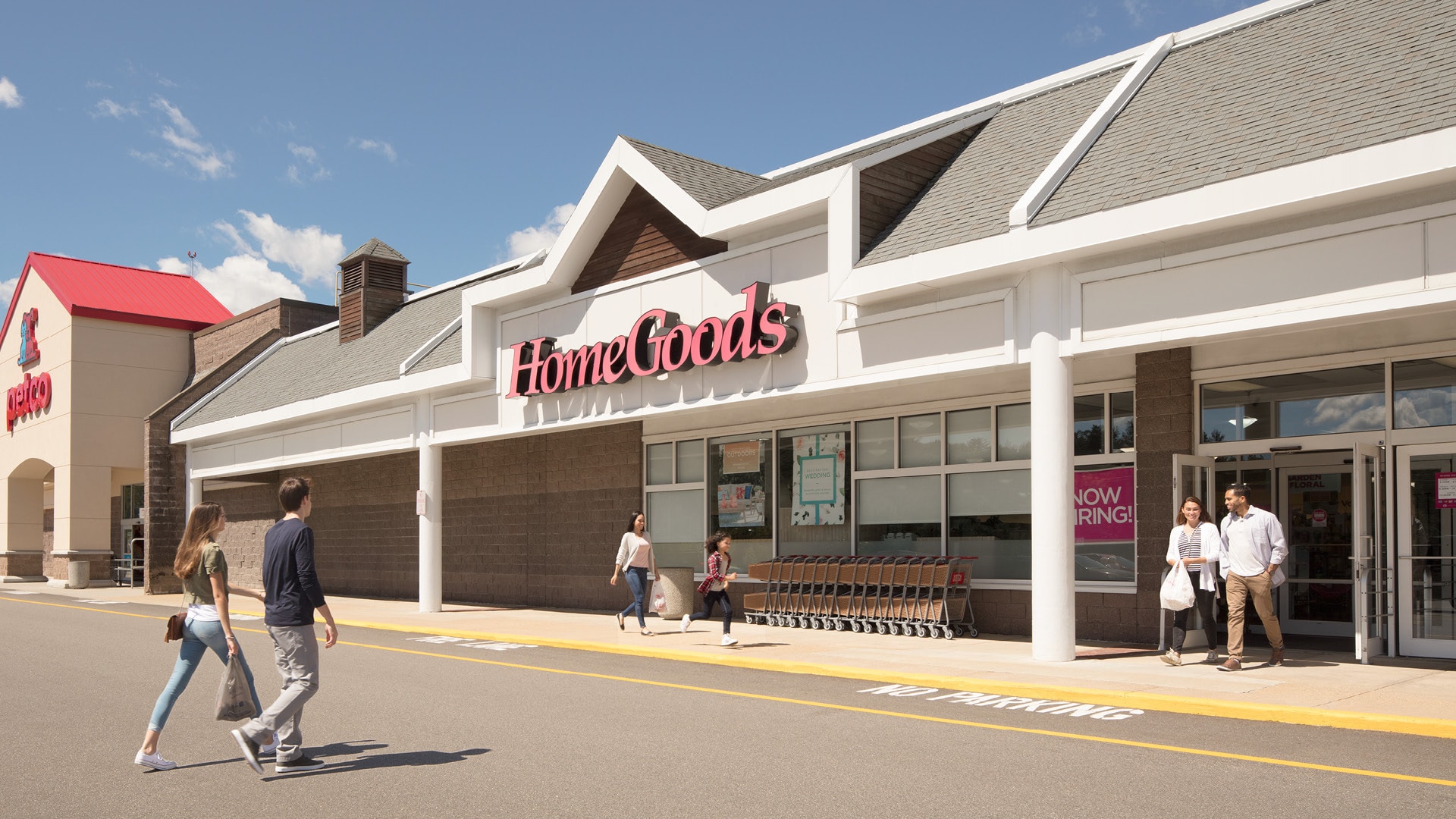 1458 Lake Shore Rd, Gilford, NH for lease Primary Photo- Image 1 of 4