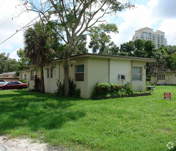729-731 SW 4th Ct, Fort Lauderdale, FL à vendre - Photo du bâtiment - Image 2 de 23