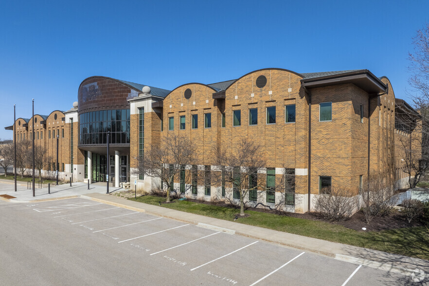 3500 University Ave, Madison, WI à vendre - Photo du bâtiment - Image 1 de 1