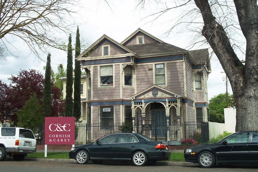 1129 D St, Sacramento, CA à vendre - Photo du bâtiment - Image 2 de 3